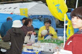 大館山田集落会：軽トラ市